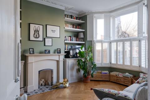 4 bedroom terraced house for sale, Trelawn Road, London E10