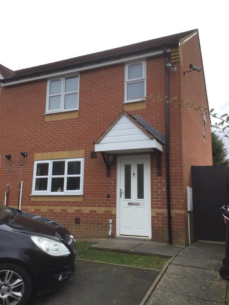 22 Kensington Court, External, Front.jpg