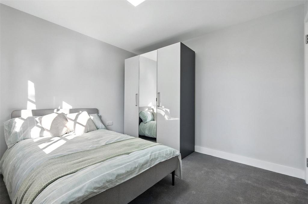 Show Apartment