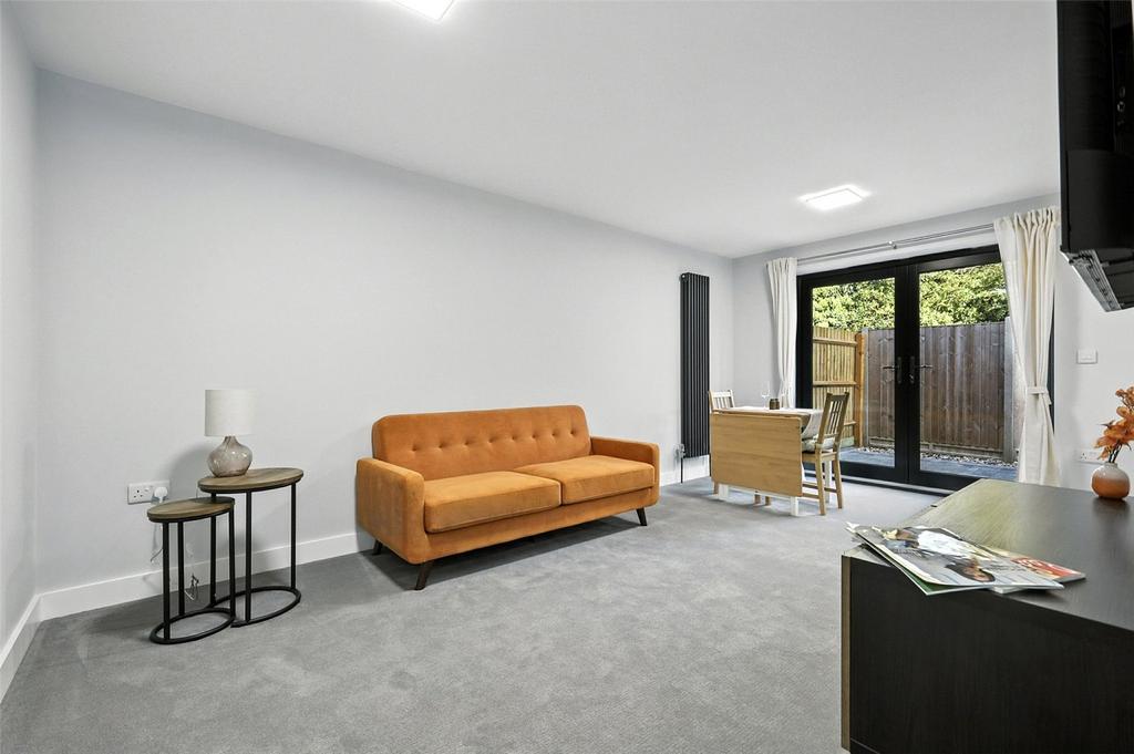 Show Apartment