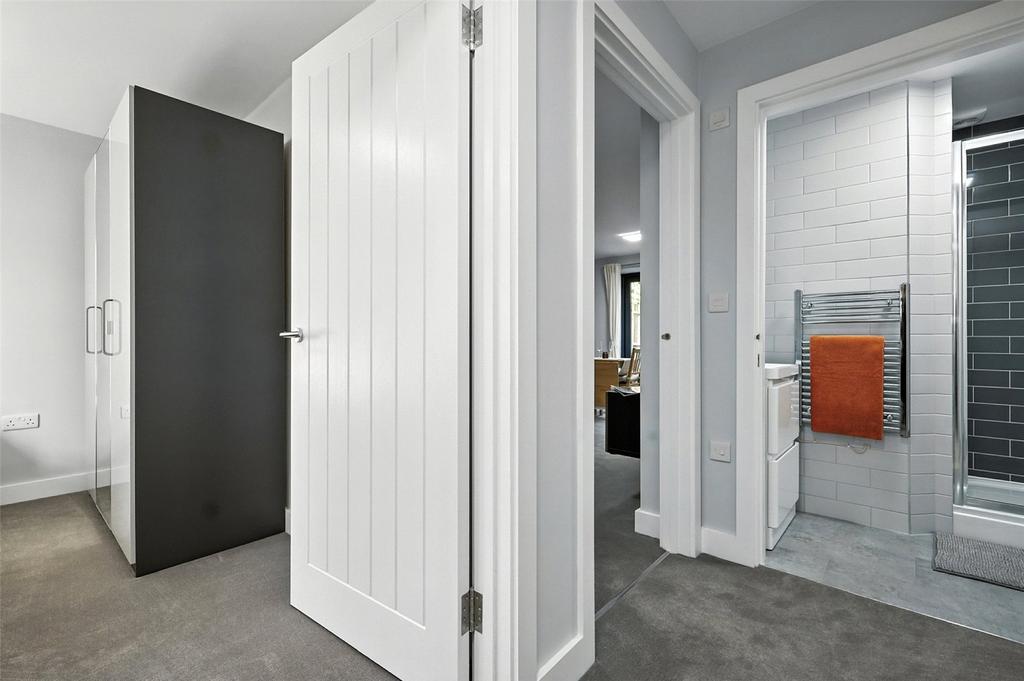 Show Apartment