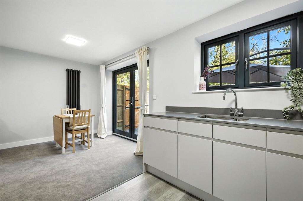 Show Apartment