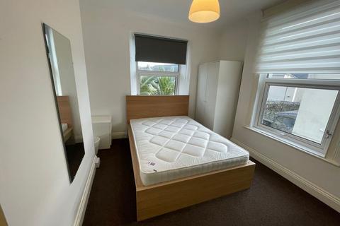 undefined, 14 Clifton Street