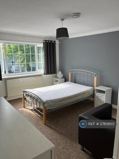 1 bedroom in a house share to rent, Glucester Road, Cheltenham, GL50