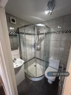 1 bedroom flat to rent, The Nightingales, Staines, TW19