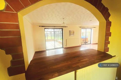 4 bedroom detached house to rent, Alpha Terrace, Trumpington, Cambridge, CB2