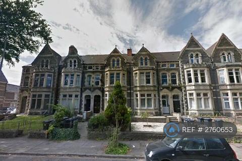 2 bedroom flat to rent, Ninian Road, Cardiff, CF23