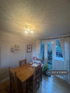 4 bedroom terraced house to rent, Nottingham, Nottingham, NG4