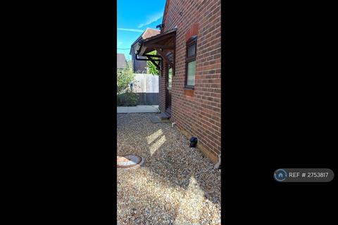 1 bedroom flat to rent, Church Road, Arundel, BN18