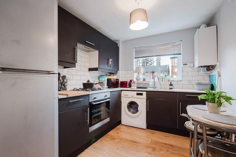 2 bedroom apartment for sale, Chorlton Road, Hulme, Manchester, M15