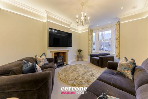 5 bedroom detached house for sale, Corbett Street, Droitwich WR9