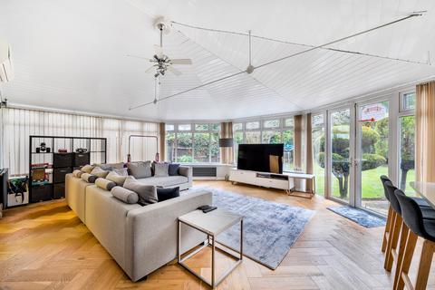undefined, Stoneleigh Park Road, Epsom KT19