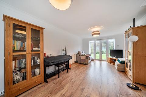 Acacia Close, Stanmore, HA7