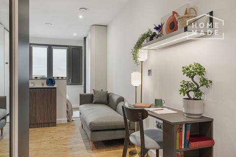 Studio to rent, Enclave Acton, W3