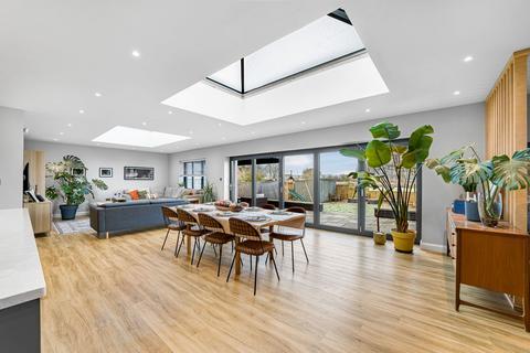 5 bedroom detached house for sale, Wreake Drive, Leicester LE7