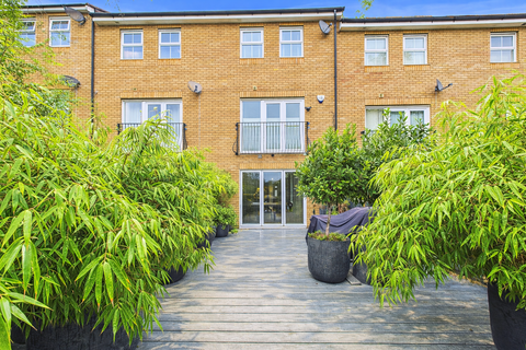 undefined, Roding Drive, Dunmow CM6