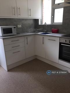 3 bedroom semi-detached house to rent, Thurmond Crescent, Winchester, SO22