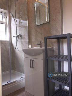 3 bedroom semi-detached house to rent, Thurmond Crescent, Winchester, SO22