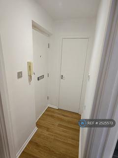 3 bedroom flat to rent, St Judes Road, Englefield Green, TW20