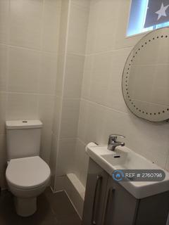 4 bedroom detached house to rent, Stapleton Road, Orpington, BR6