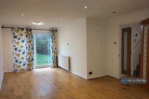4 bedroom detached house to rent, Stapleton Road, Orpington, BR6