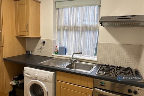 undefined, Hallowell Avenue, Croydon, CR0