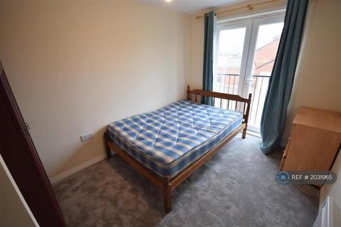 2 bedroom flat to rent, Actonville Avenue, Wythenshawe, Manchester, M22
