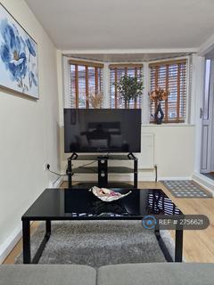 1 bedroom flat to rent, Travellers Way, Hounslow, TW4