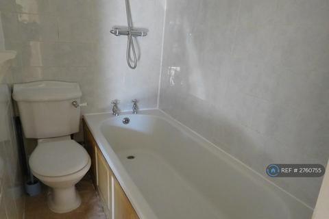 3 bedroom terraced house to rent, College Street, Southampton, SO14