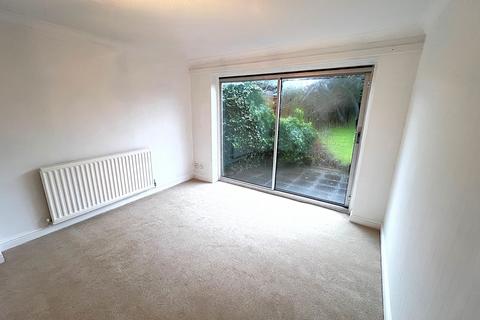 4 bedroom detached house to rent, Hill Hook Road, Sutton Coldfield, B74 4XA