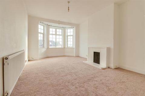 1 bedroom flat for sale, Hamlet Court Road, Westcliff-On-Sea SS0
