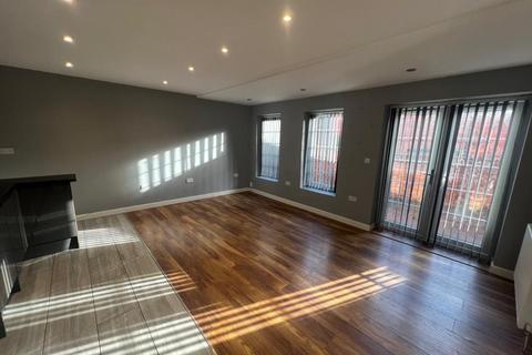 2 bedroom detached house to rent, Springfield Road,  Chesham,  HP5
