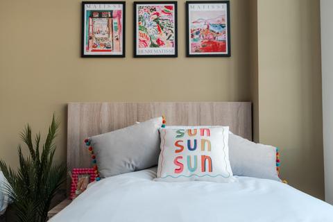 1 bedroom in a flat share to rent, Childers Street