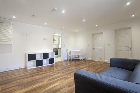 2 bedroom apartment to rent, Longmore Road, Solihull, B90
