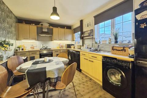 3 bedroom semi-detached house for sale, Heaton Grove, Cleckheaton, BD19