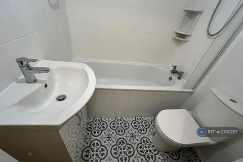 undefined, Handcross Road, Luton, LU2