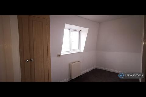 3 bedroom flat to rent, Station Road, Bognor Regis, PO21