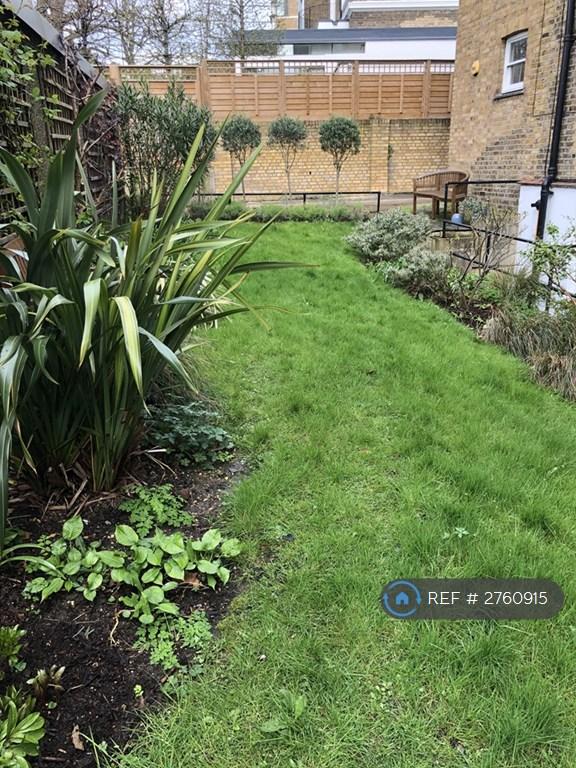 Garden With Bench (Communal)