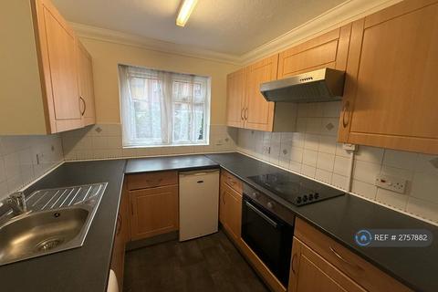 2 bedroom flat to rent, Sterling Gardens, London, SE14