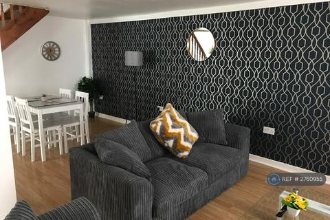 undefined, Co Op Lane, Pembroke Dock, SA72