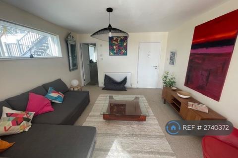 2 bedroom flat to rent, Huntersdale, Bristol, BS9