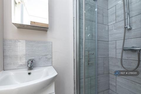 undefined, Cazenove Road, London, N16