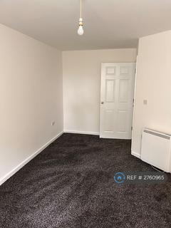 2 bedroom flat to rent, Parkhall Gardens, Wolverhampton, WV4
