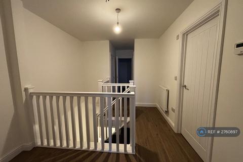 2 bedroom flat to rent, London Road, Grantham, NG31
