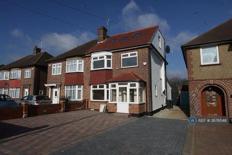 4 bedroom semi-detached house to rent, Westpole Avenue, Cockfosters, Barnet, EN4