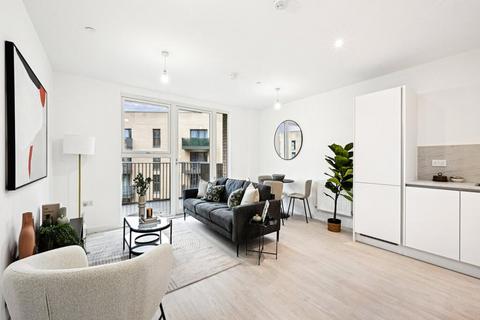 2 bedroom flat to rent, ACE WY