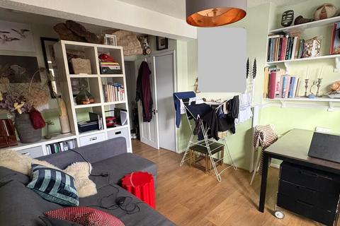 1 bedroom flat for sale, 226 Rodenhurst Road, Clapham, London, SW4 8AL