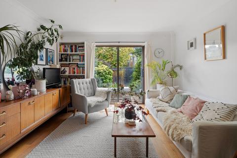 2 bedroom terraced house for sale, Seymour Gardens, London SE4