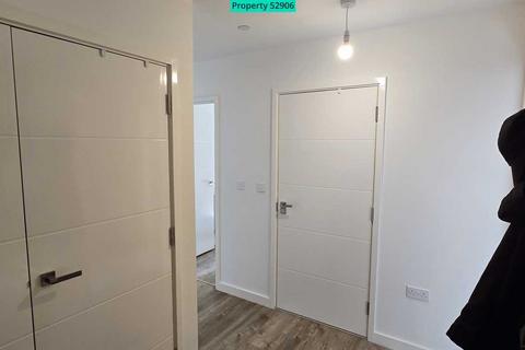 2 bedroom flat for sale, Lakeside Drive, London, NW10 7GN