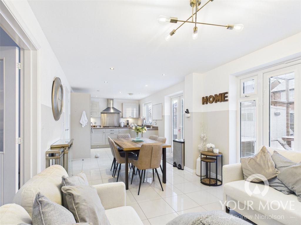 Kitchen/Diner/Family